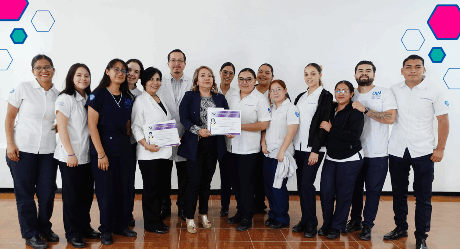 ¿Por qué la certificación de nuestras docentes en enfermería por COMLE cambia tu experiencia educativa en UIN?